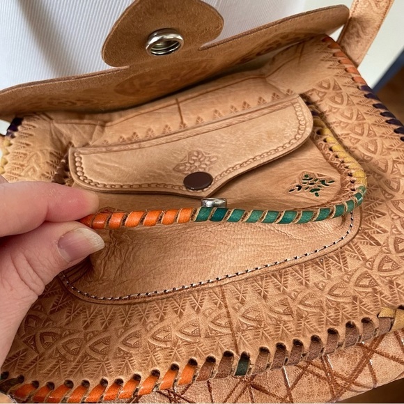 Vintage Marrakech Leather Crossbody Bag - Picture 11 of 14